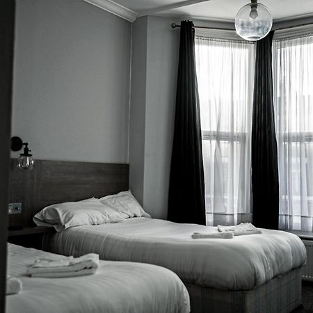 Plaza Hotel Лондон Стая снимка